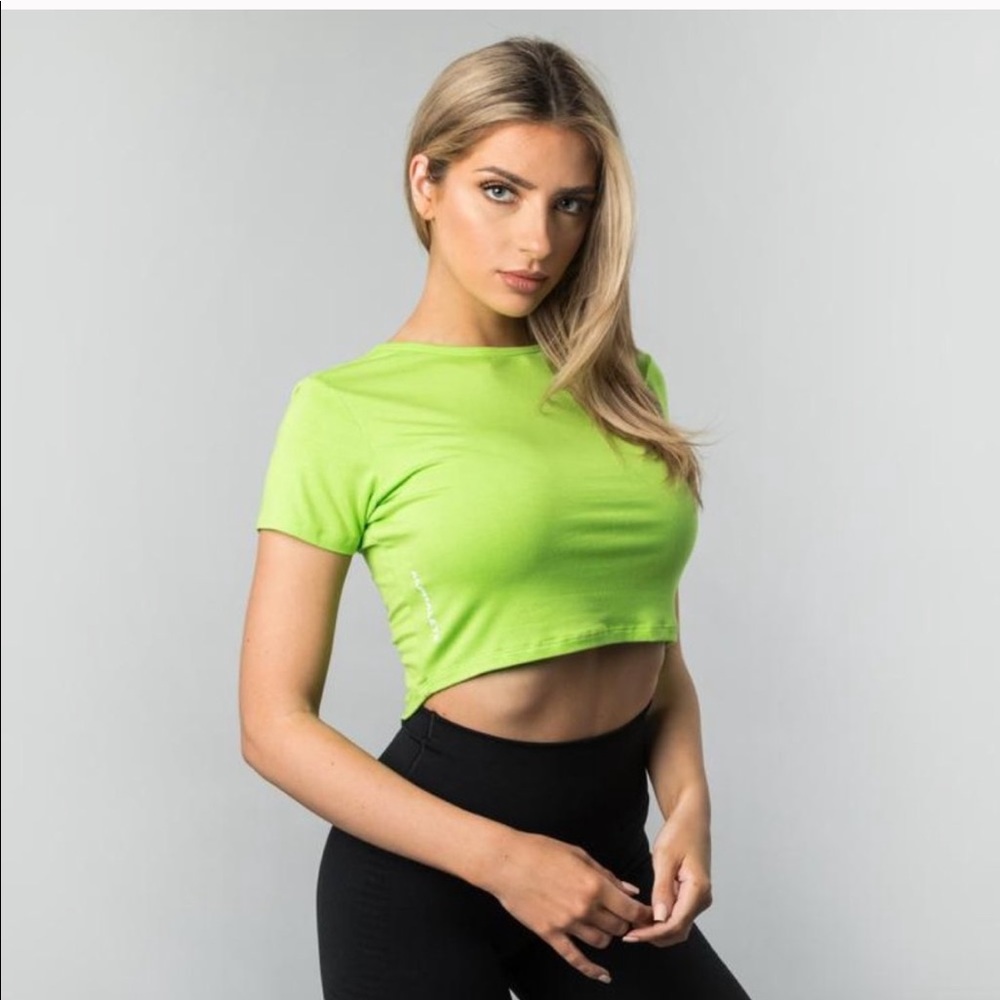 Alphalete aspire crop